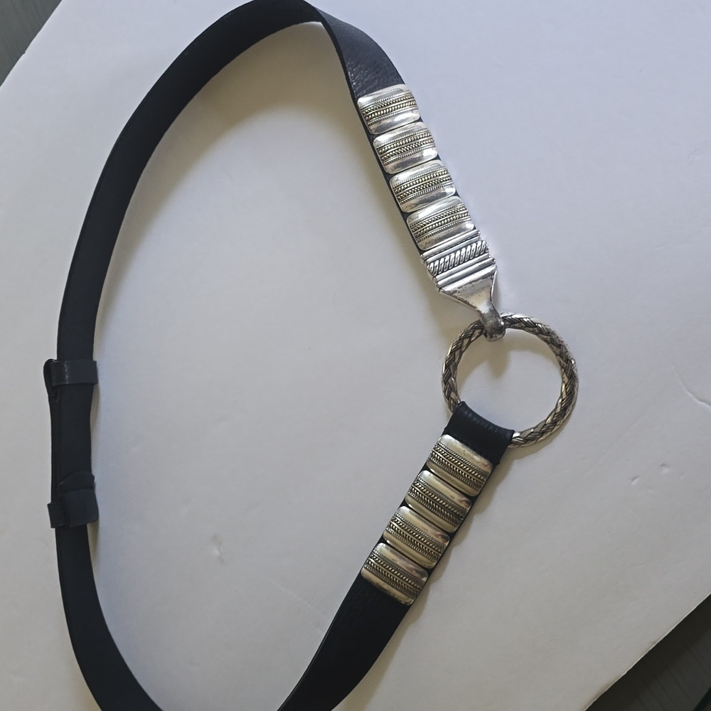 Chico's Womens Black leather Belt Silver Square Pieces Hook loop Closure Sz.42